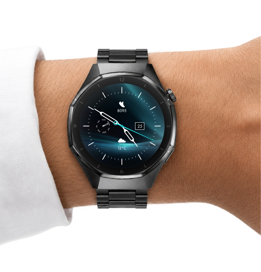 Smartwatch męski Z-Base na nadgarstku z wyraźnym ekranem AMOLED, sportowym paskiem i tarczą zegarka.